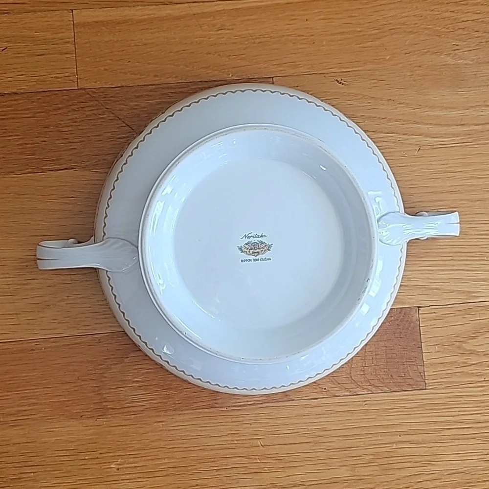 Vintage Noritake Nippon Toki Kaisha Porcelain Lidded Serving Bowl